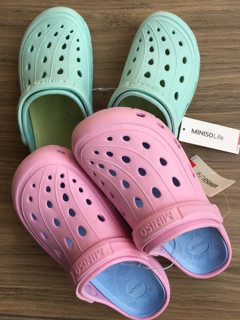 miniso crocs