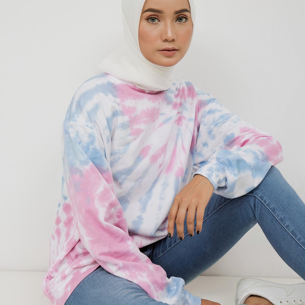 Bluepink sweater tie dye