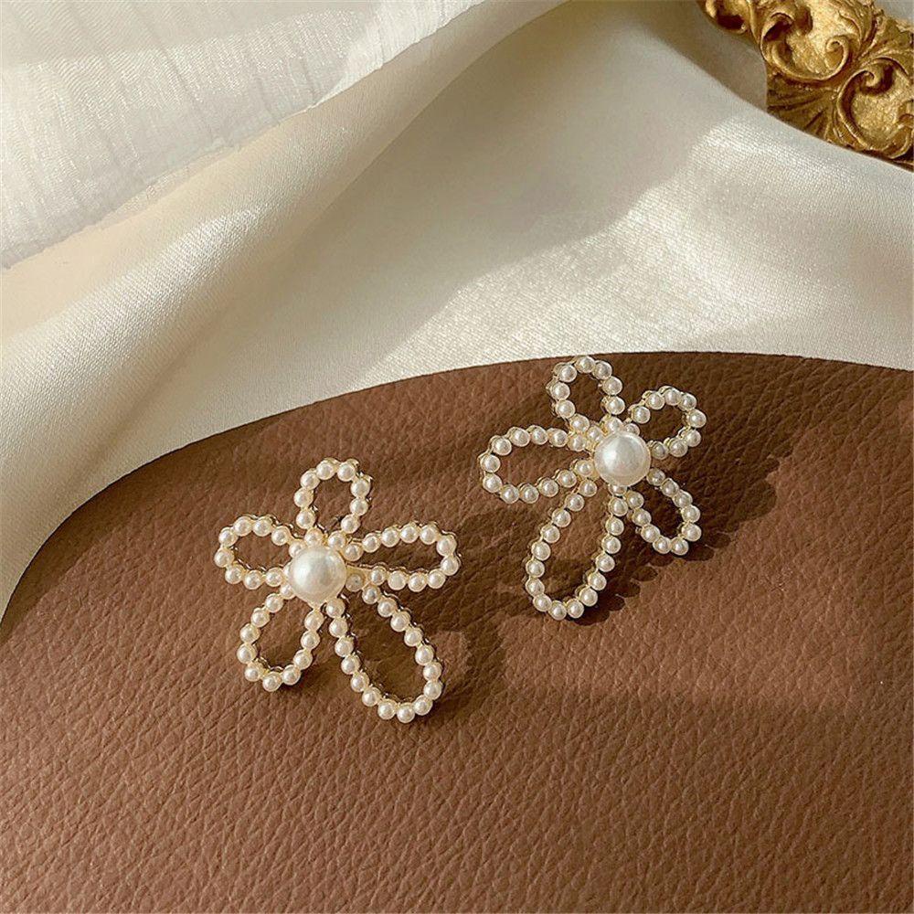 TOP Anting Mutiara Wanita Perhiasan Hadiah Pacar French Retro Ear Studs