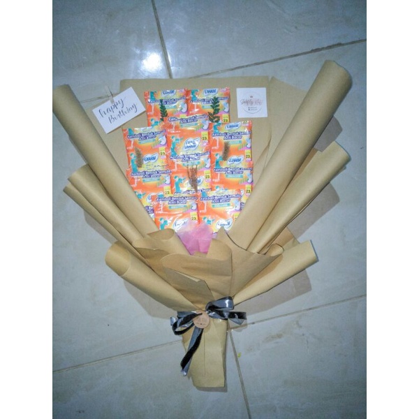 

BUCKET SOFTEX CHARM BOUQET MURAH KADO WISUDA ULANG TAHUN