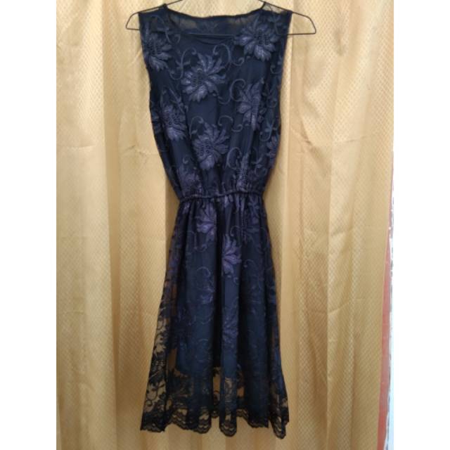 Preloved Dress Brokat Hitam