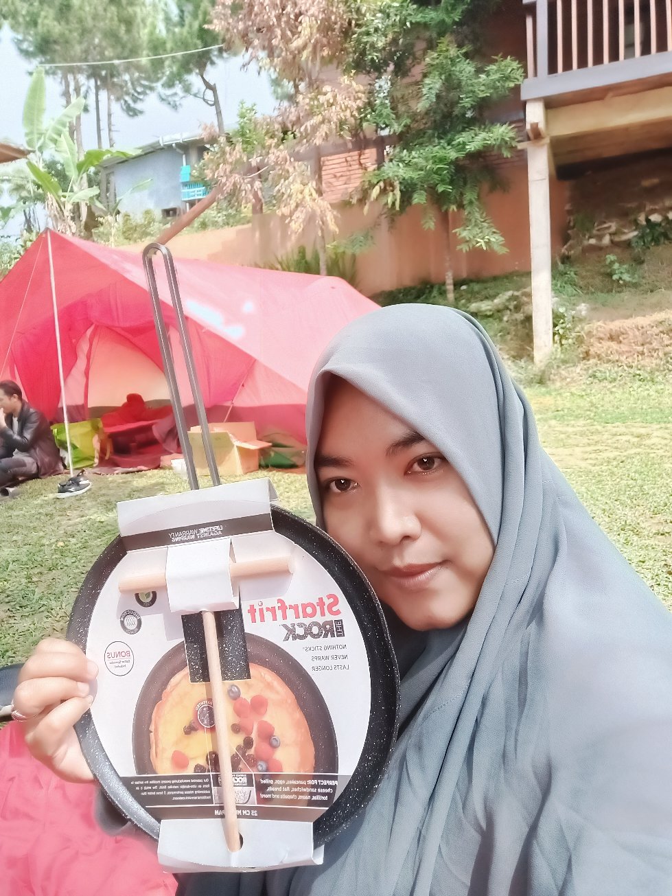 Starfrit The Rock Wajan Penggorengan Tipis Dgn Tongkat Spreader Multi Pan Pfoa Free