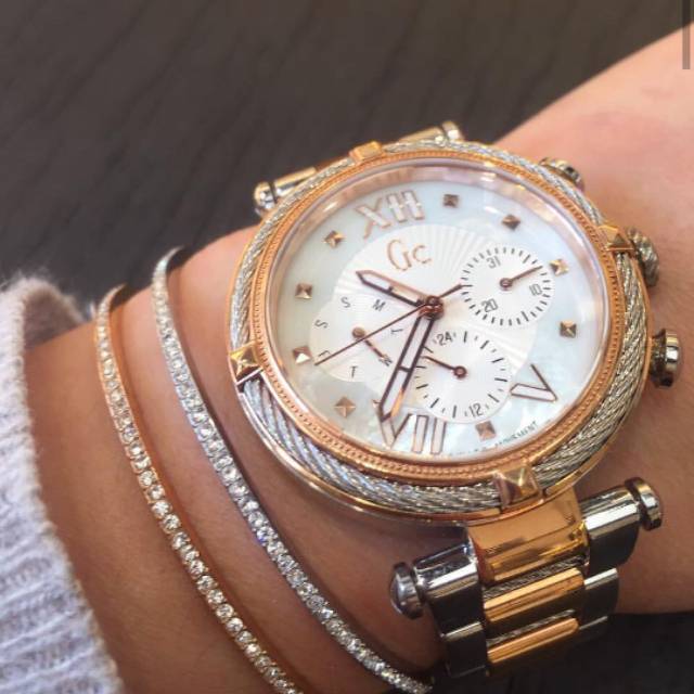 Guess Collection / GC