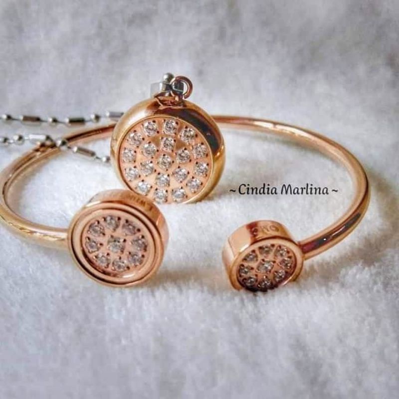 PAKET MILLIONAIRE PENDANT & BRACELET ROSE GOLD
