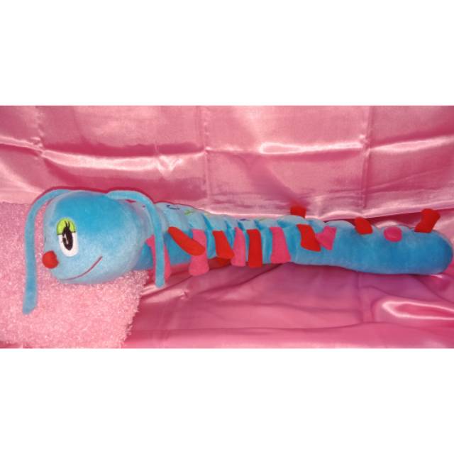 Boneka Ulat Bulu Dashboard Mobil
