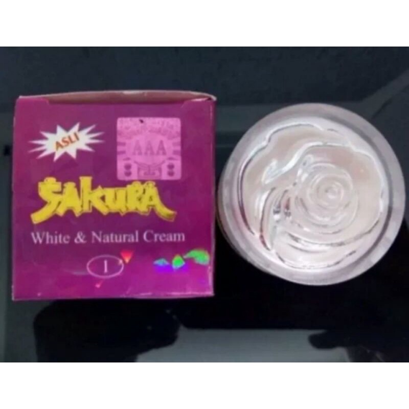 Cream sakura