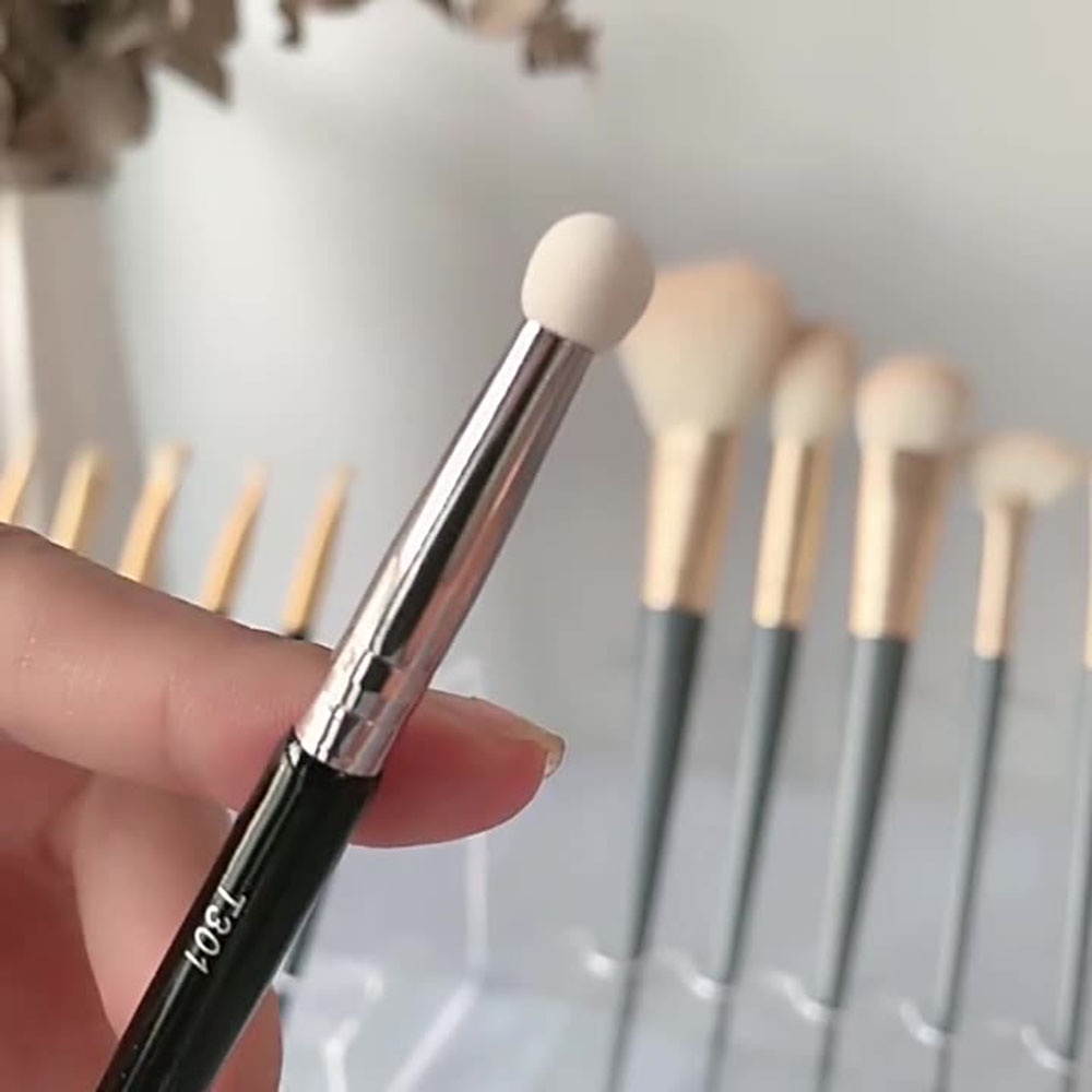 【COD Tangding】Concealer Kepala Ganda Dengan Spons Untuk Makeup