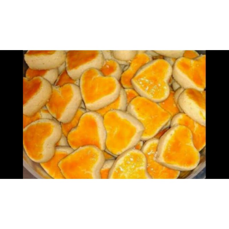 

KUE KACANG LOVE 250 gram ( Harum, renyah dan enak) (BELI 1 TOPLES GRATIS 1 POUCH KUE SEMPRIT/SAGU)