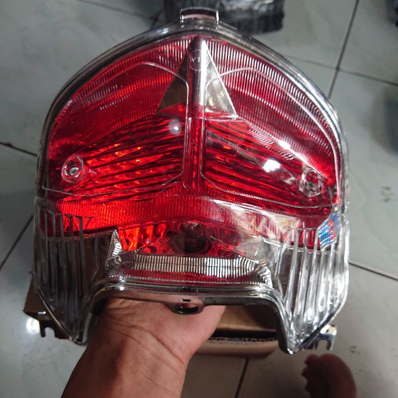 lampu belakang stop lamp lengkap 1 set yamaha VIXION old