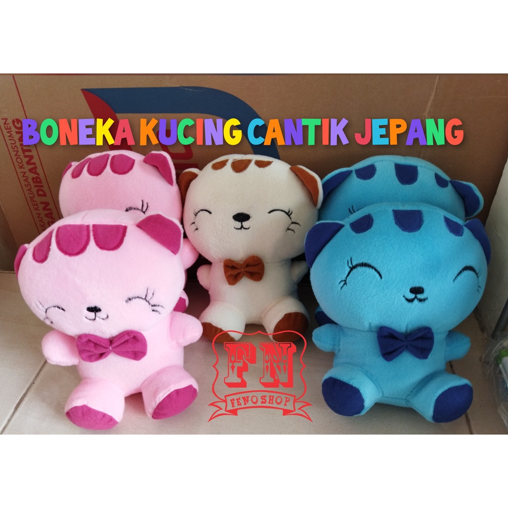 Boneka Kucing Cantik Kecil