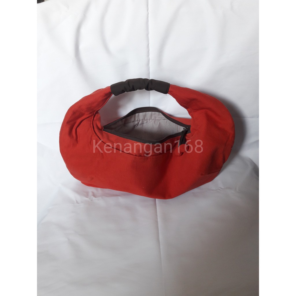 Tas Tangan Wanita terbuat dari kain