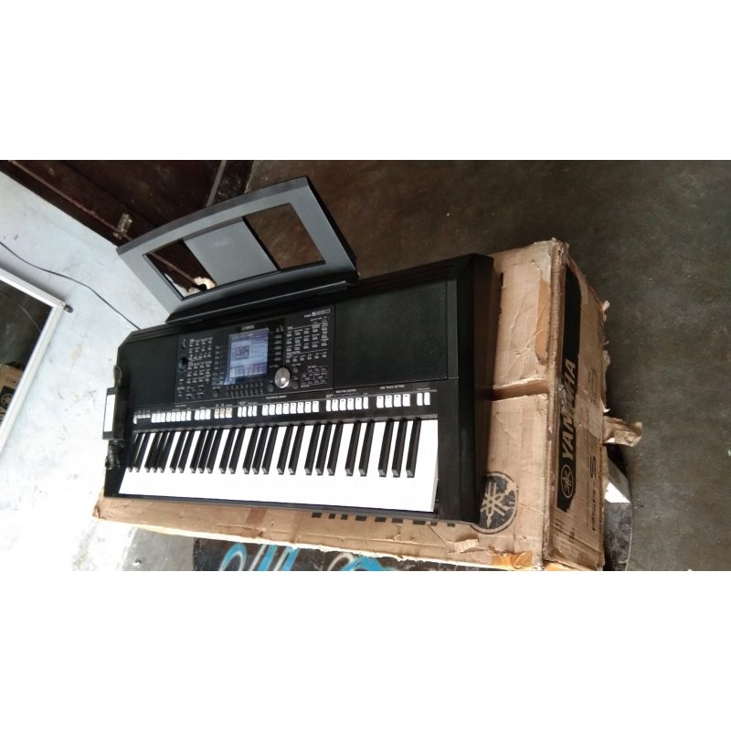 Keyboard Yamaha PSR S950