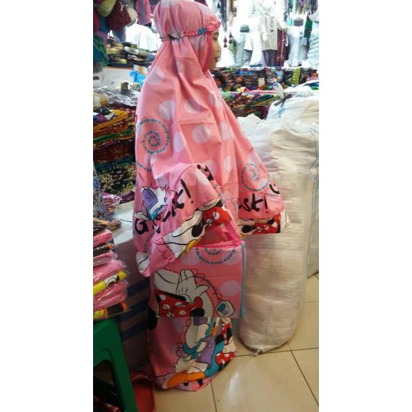Terbaru mukena anak karakter mickey mouse