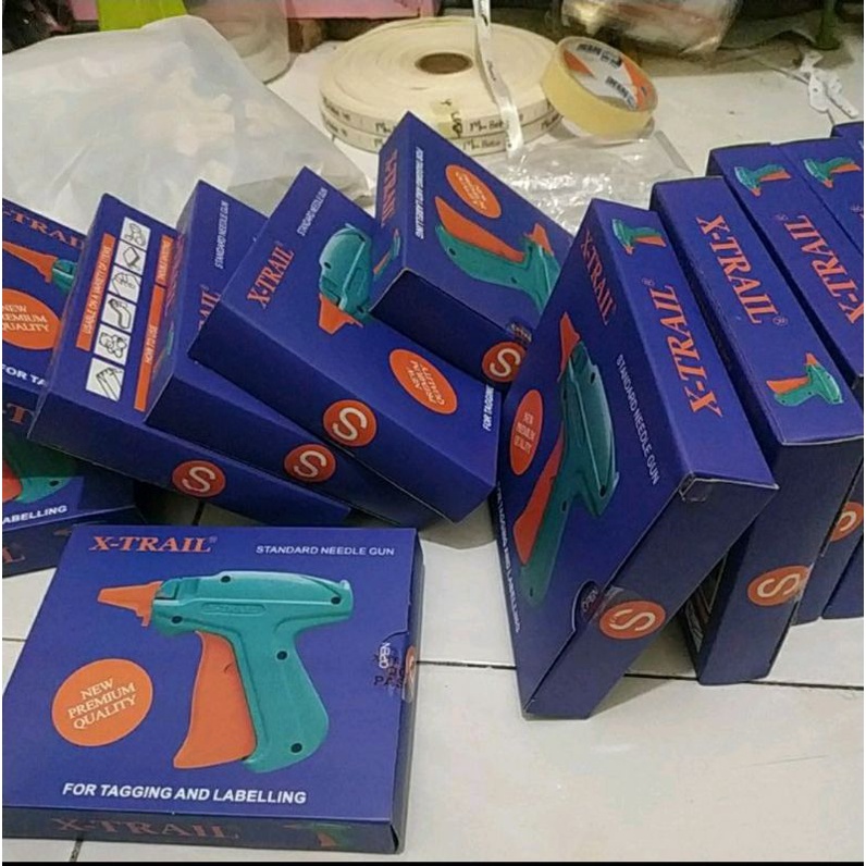 

alat tembak hang tag gun label baju laundry / tembakan hang tag label baju isi 5000 tali