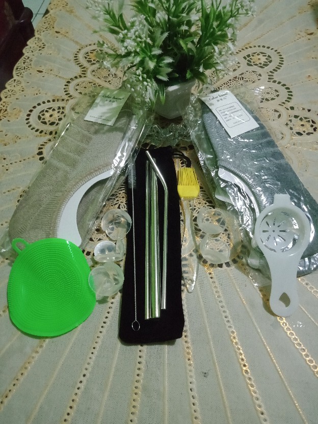 Sedotan Stainless Straw Warna Bubble , Sikat , Dan Pouch Set 5 Pcs