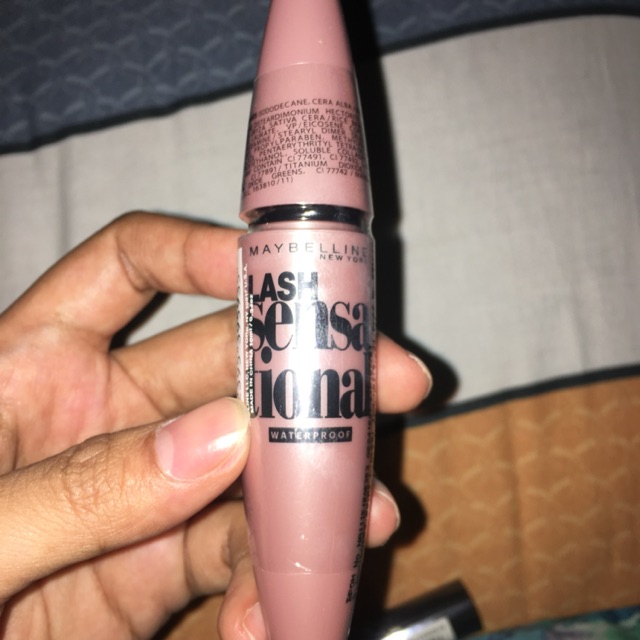Maskara maybelline