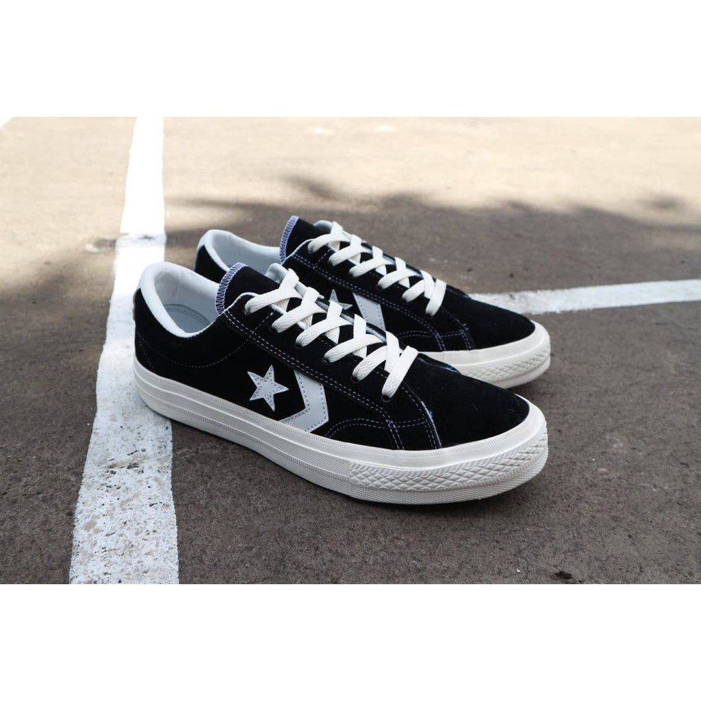 SEPATU CONVERSE CONS ONE STAR PLAYER OX BLACK WHITE HITAM PUTIH KUALITAS GRADE ORI SEPATU CONVERSE CONS ONE STAR PLAYER OX BLACK WHITE HITAM PUTIH KUALITAS GRADE ORI