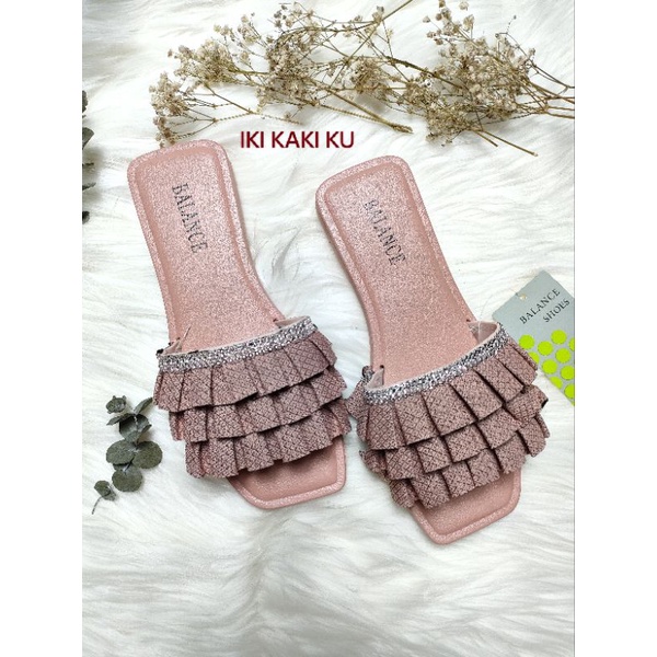 SANDAL IMPORT FASHION MISS UNIVERSE 2022 RENDA ANTI BADAI BALANCE 268-X5 FULL KARET SANDAL TEPLEK