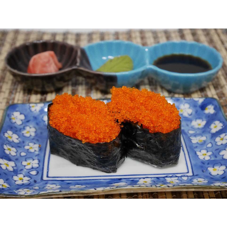 

TOBIKO NIGIRI