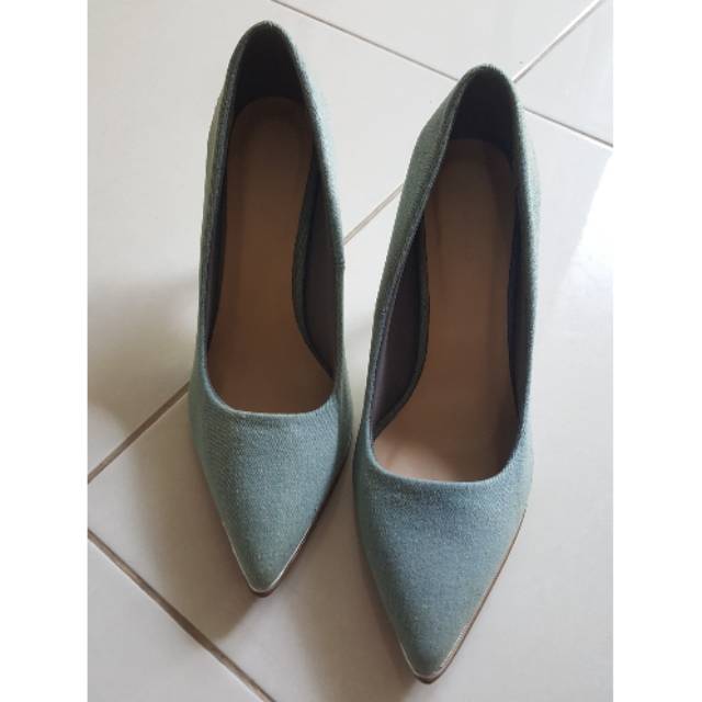 SEPATU URBAN N CO/SEPATU WANITA/SEPATU HAK (Preloved)