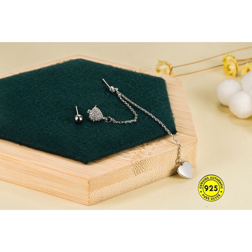 Anting Tusuk Asimetris Bahan Sterling Silver 925 Desain Hati Untuk Wanita