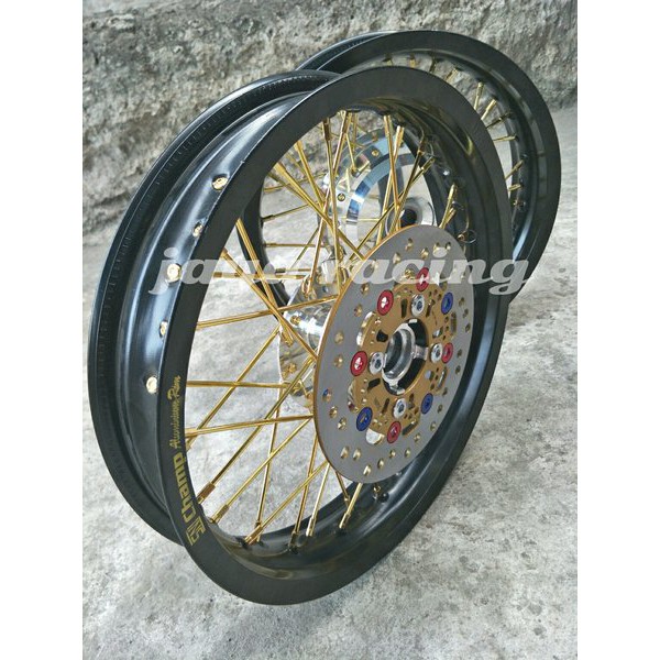 Barang sepaket velg ring 14 tapak lebar 215 dan 250 beat fi new paket komplit plus stel velg bisa