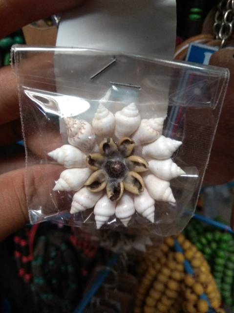 (BISA COD) BROS KERANG HARGA PER PCS UNTUK KERUDUNG DAN BAJU - BROSS UNIK SOUVENIR PERNIKAHAN MURAH