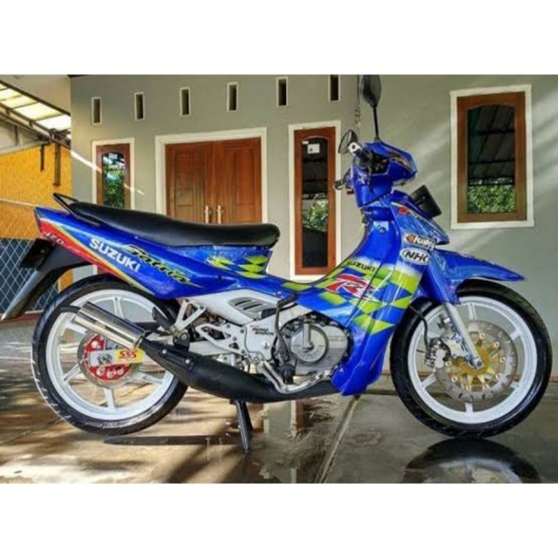 (BAYAR DITEMPAT) striping lis stiker standar Ori suzuki satria R 120 2002 Kenny Robert striping Satr