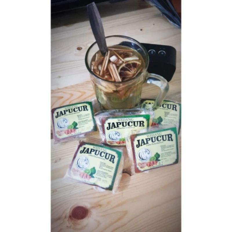 

MINUMAN TRADISIONAL WEDANG JAPUCUR WRDANG REMPAH WEDANG HERBA 1pack isi 10pcs