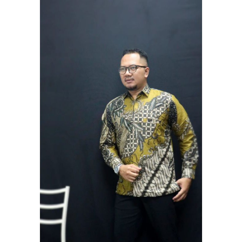 Kemeja Batik Katun Pria