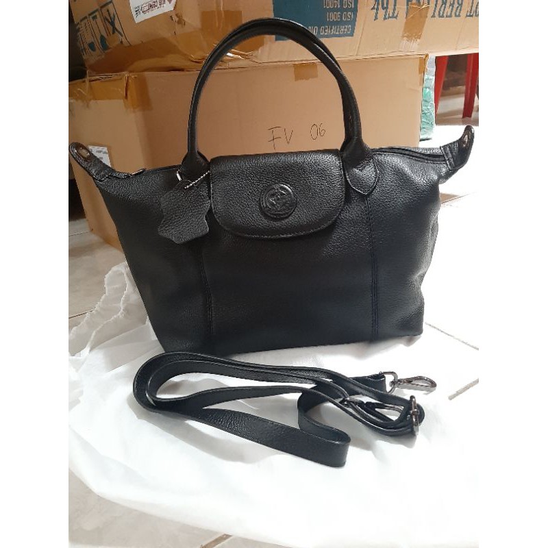 LC Persit Kulit Sapi Asli