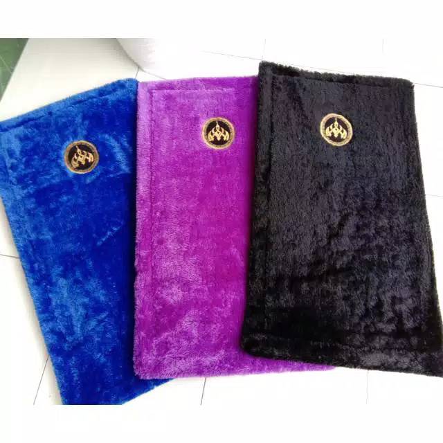 Sajadah bulu/alas ibadah/oleh-oleh haji/sajadah muslim/sajadah sholat/souvernir