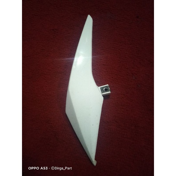 Cowl L front side kupingan lampu kiri New Cb 150r original