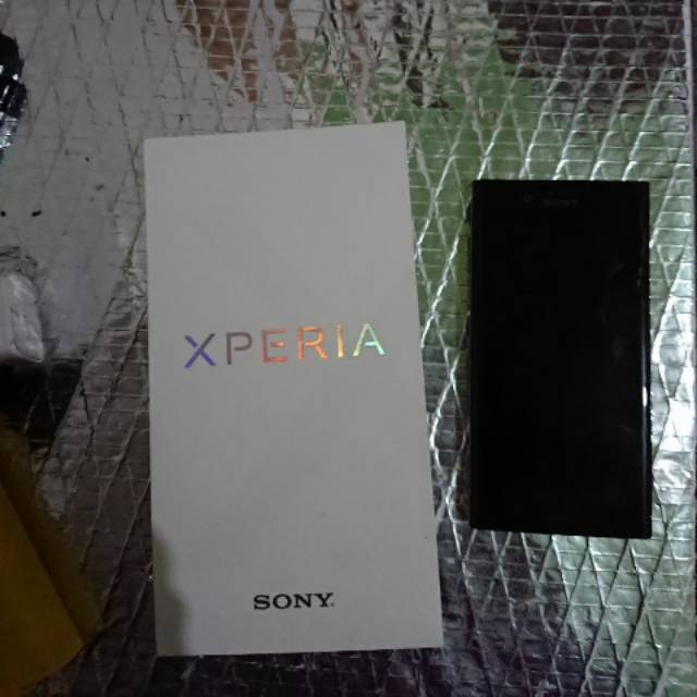 Xperia X Compact global second Unit+box only