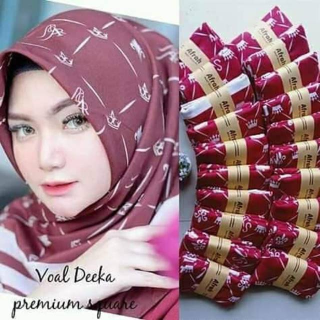 HIJAB SEGI EMPAT DENAY KW SYAHRINI MAROON KERUDUNG JILBAB TERBARU