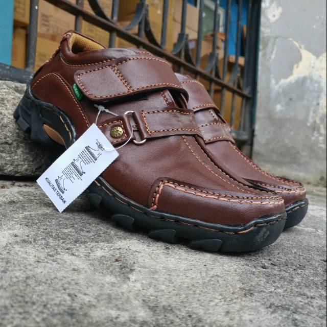 Kickers Sepatu Kulit Asli Pria Casual Kretekan Langka elegan