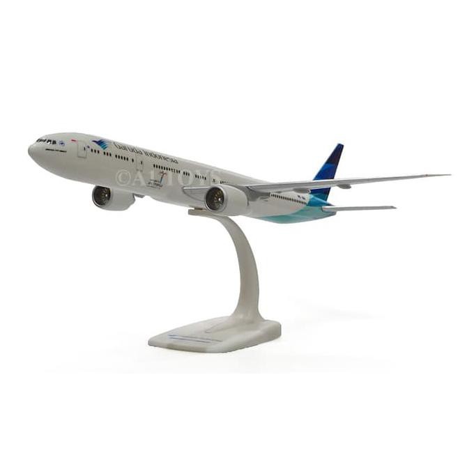 Miniatur Pesawat Garuda Indonesia Boeing B777-300Er Herpa 37 Cm 1:200 - Termurah 