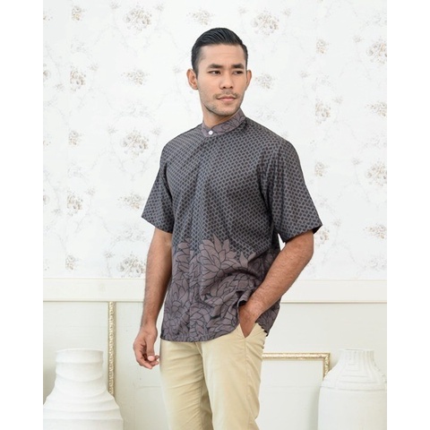 Gavin Shirt in Crystal Ruby Asli Wearing Klamby