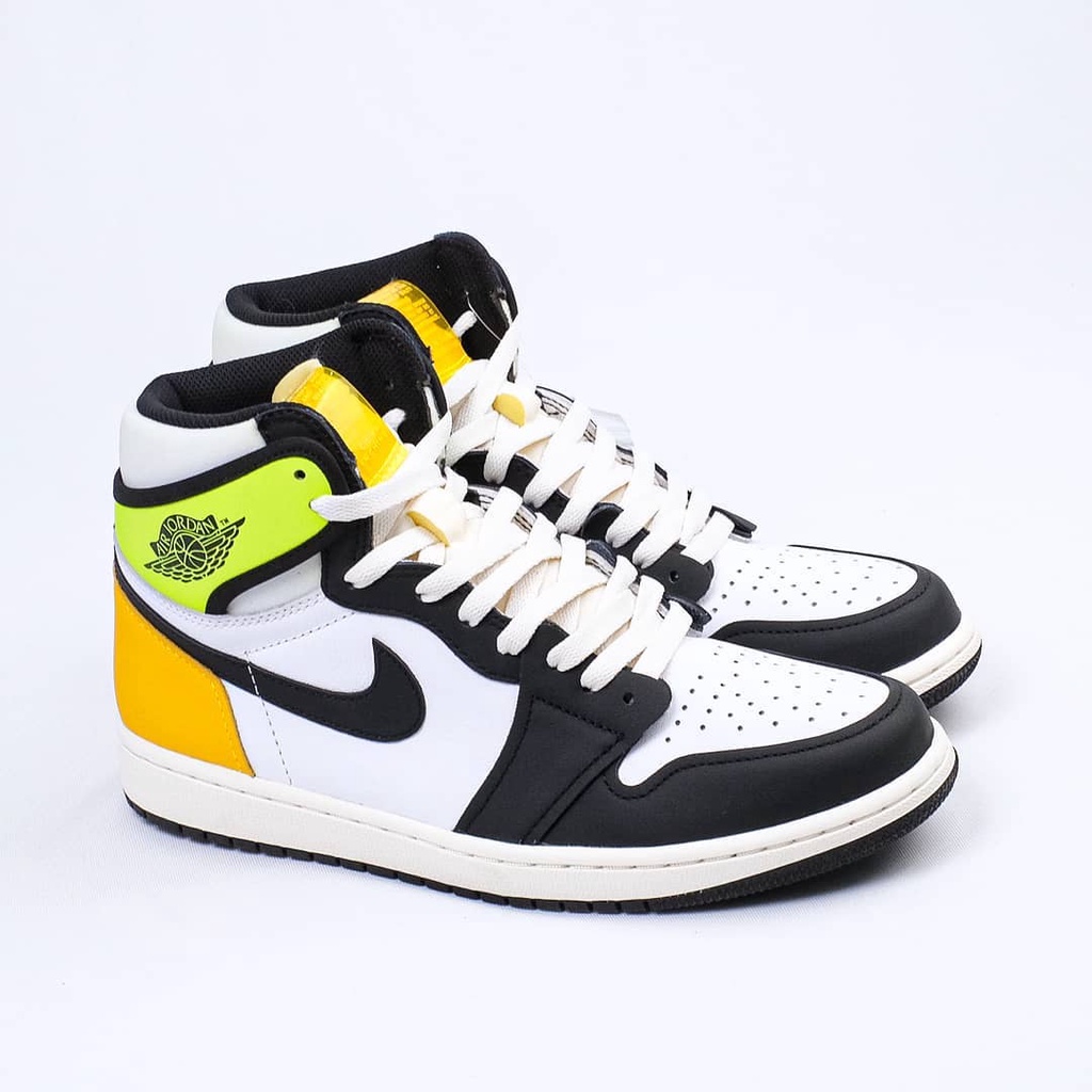 Nike Air Jordan 1 HIgh OG White Black Volt Gold 100% Original BNIB