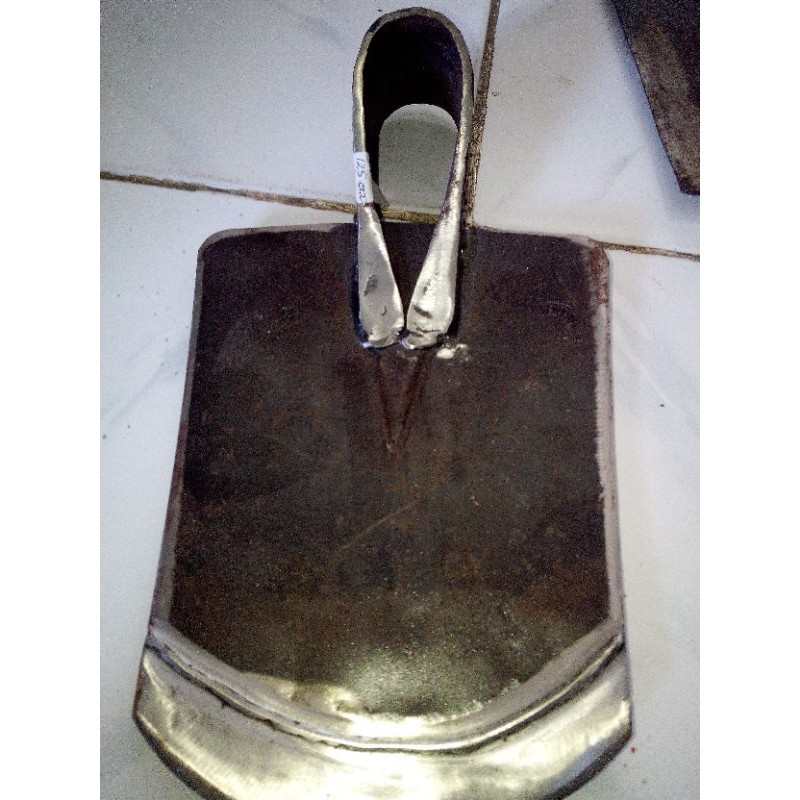 Cangkul / Pacul Baja asli.