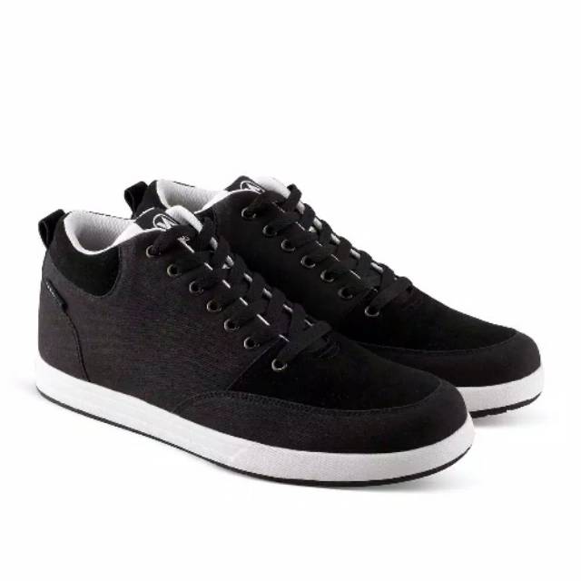 Sepatu 527 Sneakers Kets dan Kasual Pria bisa untuk jalan santai sekolah kuliah kerja