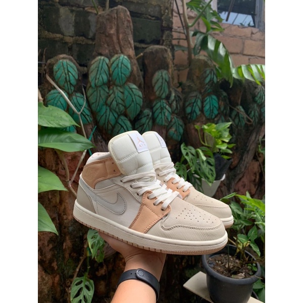 Nike Air Jordan 1 Mid Milan