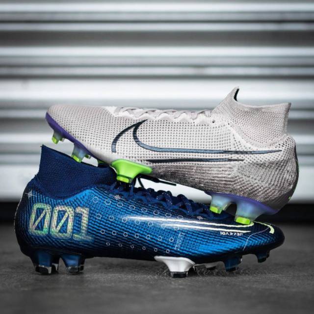 Sepatu bola nike original