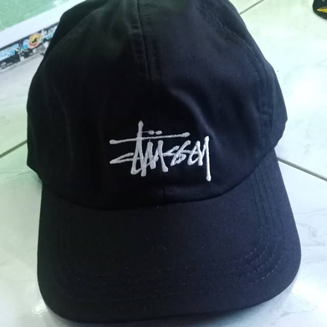 topi bordir stussy