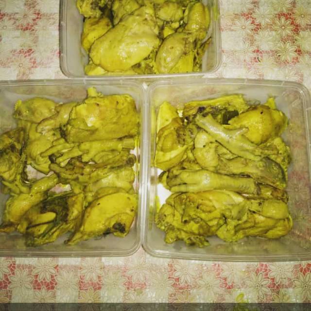 

AYAM UNGKEP