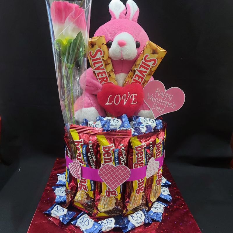 hampers snack tower kado bingkisan hadiah parcel coklat valentine #0