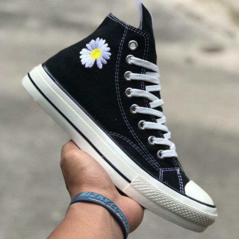 sepatu converse peace minus one blach white - made in vietnam