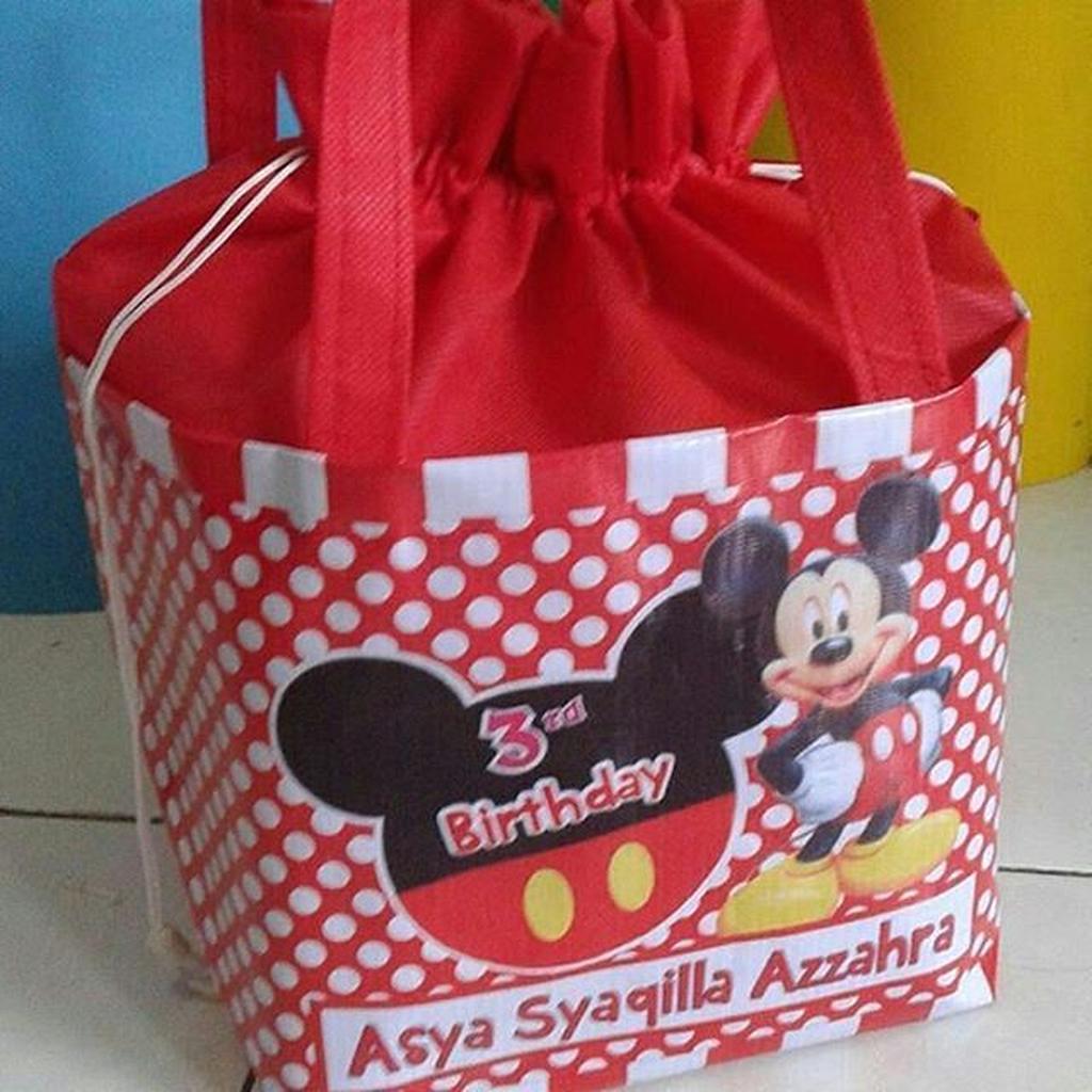 

Goodie bag Souvenir Tas ulang tahun anak model serut MURAH bahan TEBAL / tas Tasyakuran Aqiqah
