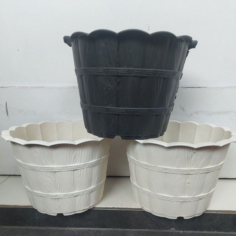 Pot Bunga Citra 15 801 Pot Motif Kayu 15 Hitam Krem Coklat diameter 15 cm Citra Jaya Plastik Pot Tan