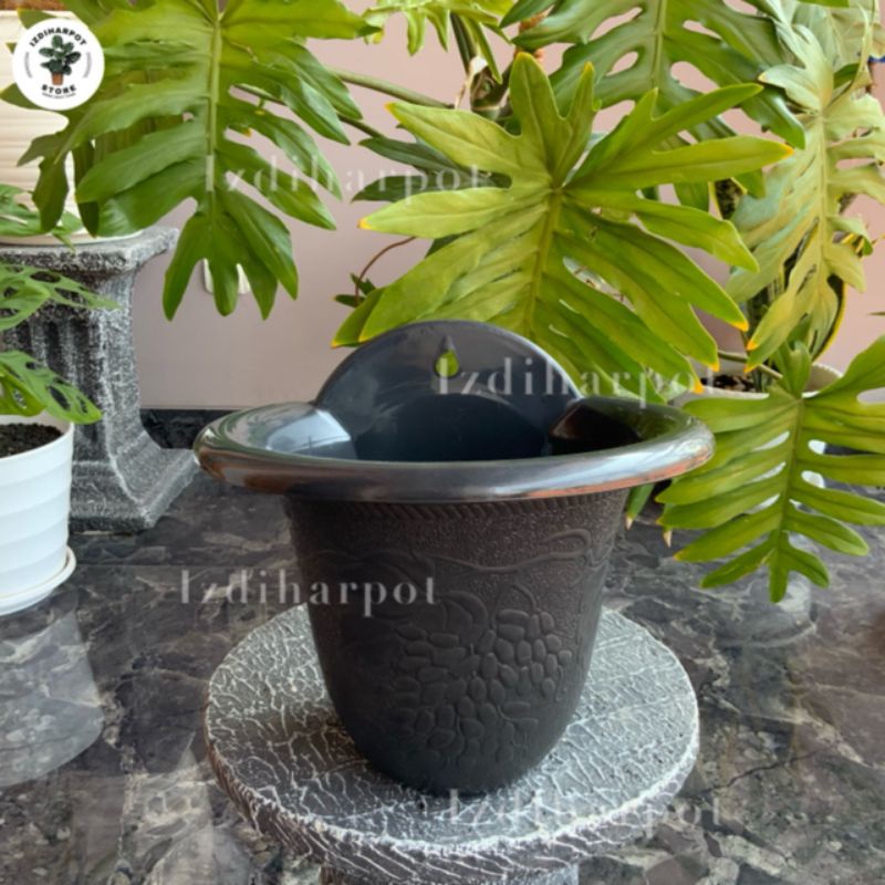 pot bunga tanaman dinding motif anggur hitam 27cm - ANGGUR 01 HITAM